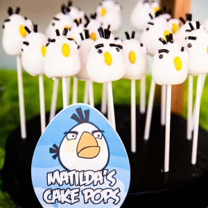 Matilda - Angry Birds Cake Pops Tutorial