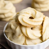 Vanilla Bean Danish Butter Cookie Recipe - 29 tasty and delicious cookie recipes