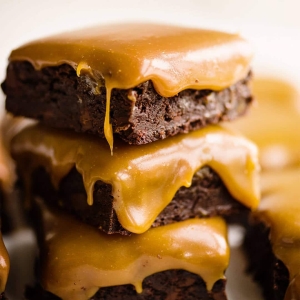 Salted Caramel Brownies - with video