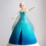 Frozen Princess Cake Elsa
