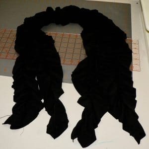 Scrunchy ruffles scarf