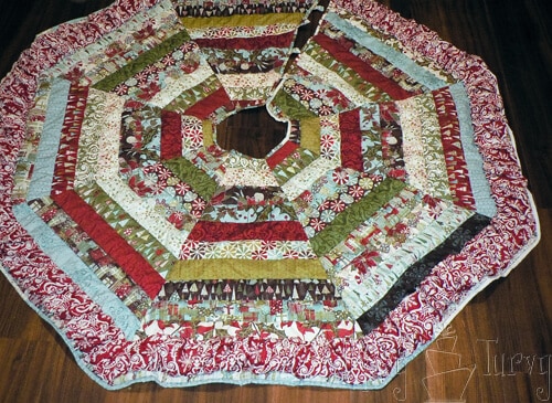Quilted Ruffled Tree Skirt