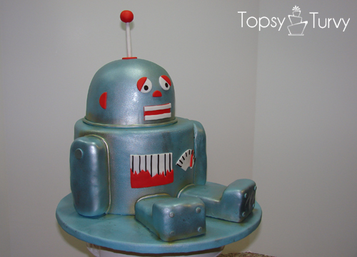 robot-birthday-cake-carved