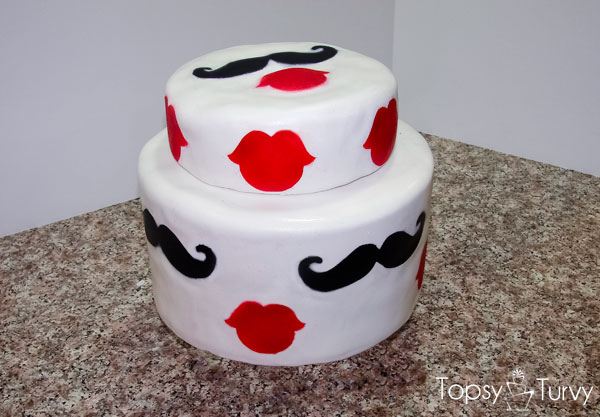 mustache-lips-baby-shower-cake