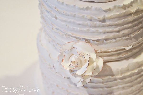 vintage-rose-ruffled-fondant-wedding-cake-painted-flower