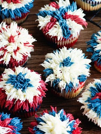 Red, White and Blue fireworks cupcakes
