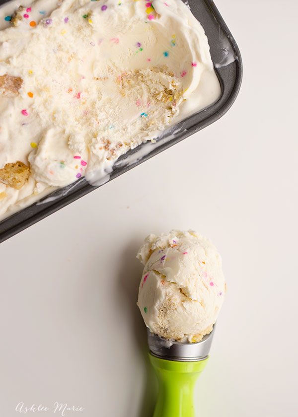 ice cream is my favorite desserts, perfect for any party, add some cake mix and spinkles and you have an amazing treat