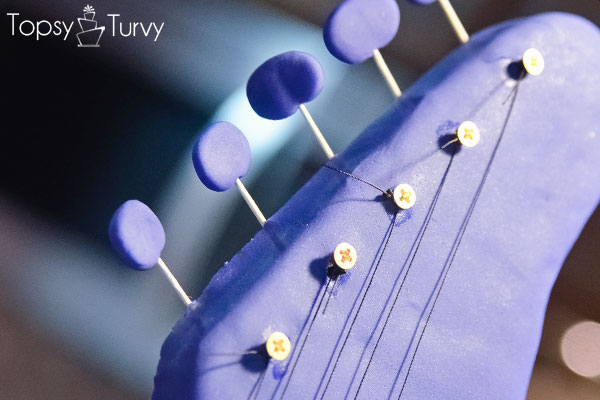 standing-guitar-cake-carved-fondant-screw-string