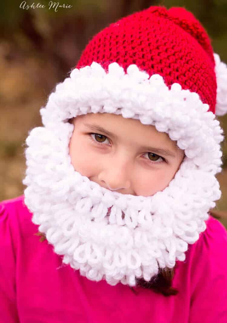 Even little girls look adorable as bearded santa's