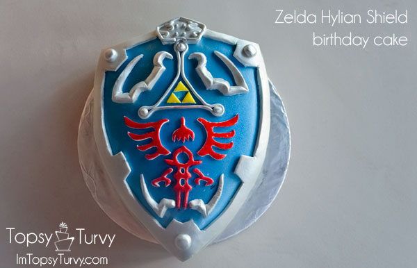 legend-zelda-hylian-shield-birthday-cake