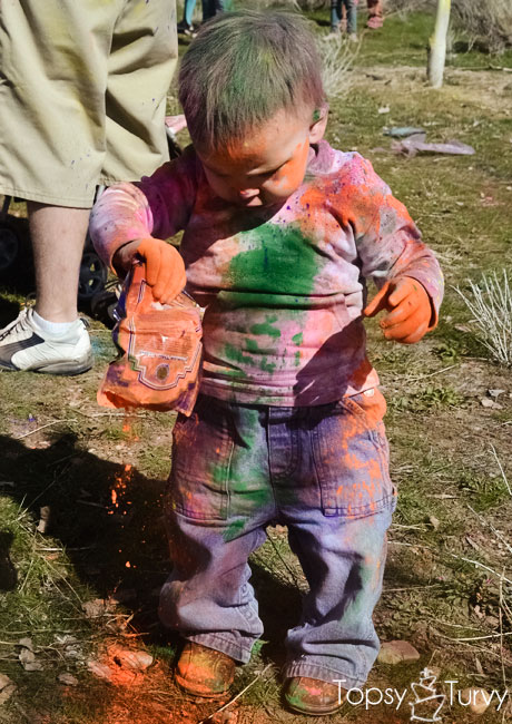 festival-color-baby-boy-orange-chalk