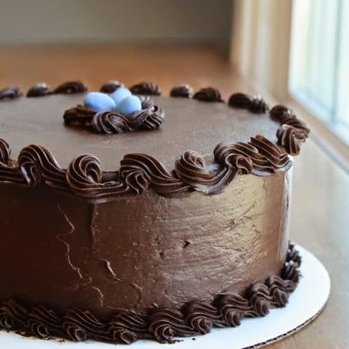 Heart shape chocolate cake with chocolate ganache (Design cake 7) – Divine