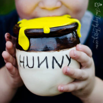 Mini “Hunny” honey pot cakes tutorial
