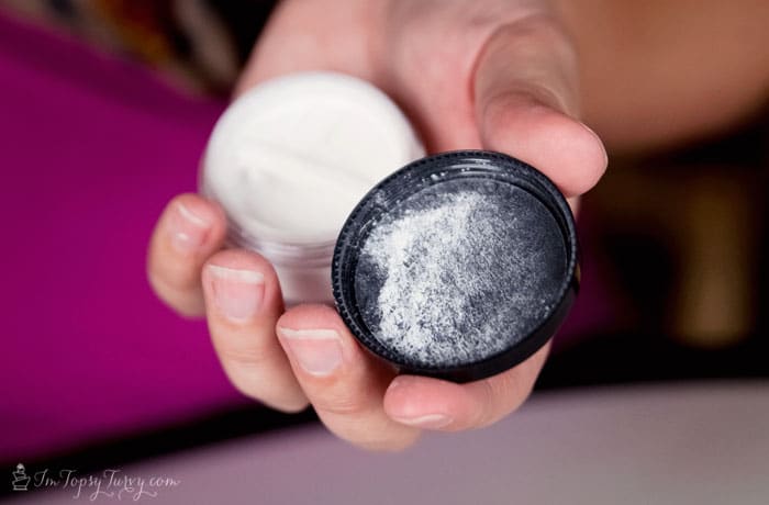 organic-makeup-finishing-powder