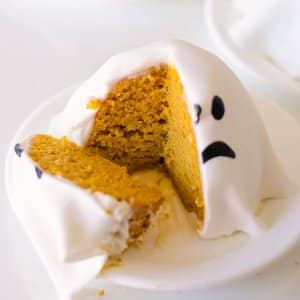 Mini Ghost Pumpkin Cakes