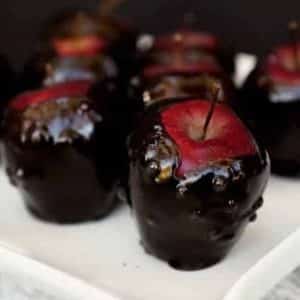 Snow White’s “Poisoned” Toffee Apple recipe