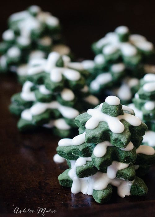 The perfect treat for your Frozen birthday party, green sugar cookies and peppermint icing create snow covered pine trees