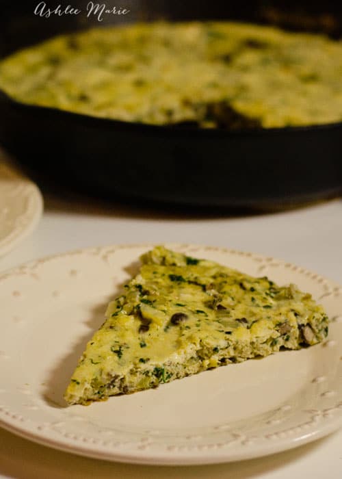 this spinach, mushroom and herb frittata is full of amazing flavor and everyone in my family loved it