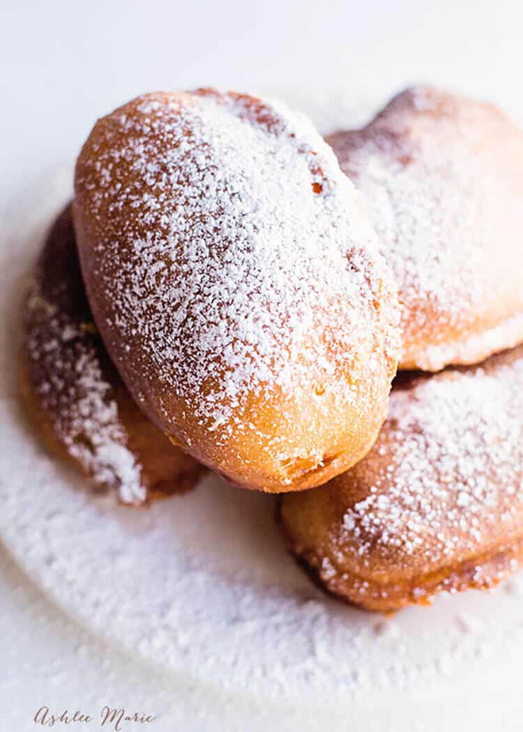 a fried twinkie is a warm treat with a gooey center, it's delicious and one everyone loves