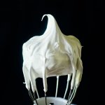 An oh so delicious marshmallow frosting that tastes good with pretty much all sweets