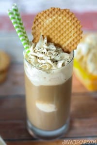 Eiskaffe-iced coffee and ice cream