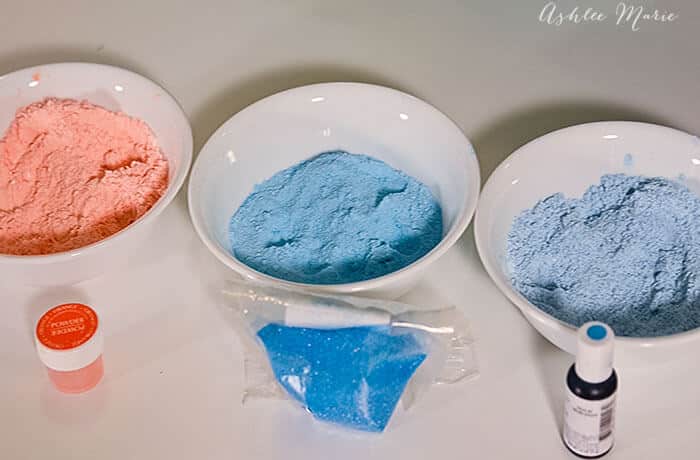 three ways to color powdered sugar