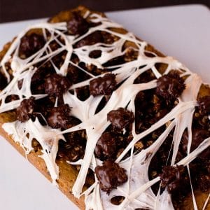 Graveyard Spiderweb Pumpkin Blondies – Halloween Baking Championship ep 3 main challange