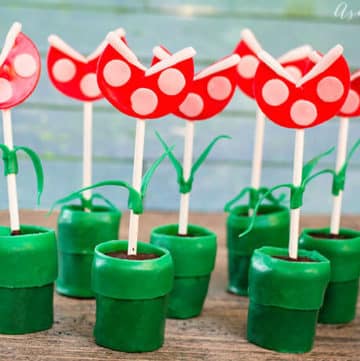 Mario Bros Piranha Plant Tube Pops