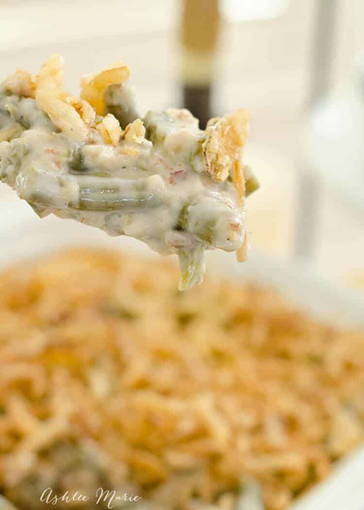 Do you love Thanksgiving as much as me? do you love the classic sides like this green bean casserole? I add bacon for a delicious twist