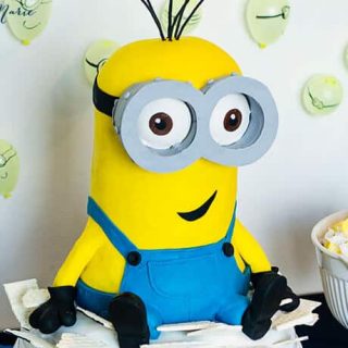 Giant Kevin Minion Cake Video Tutorial
