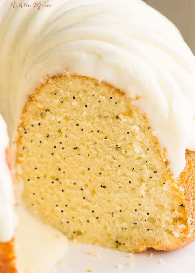 almond poppy seed cake with cream cheese frosting - recipe and video tutorial