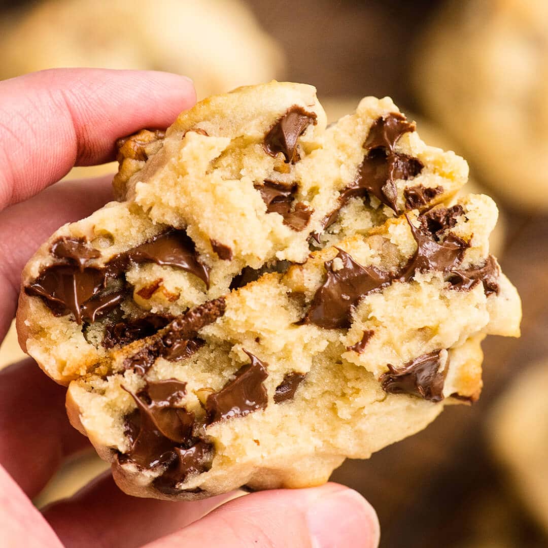 thick pecan chocolate chip cookies