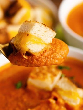 grilled cheese crouton in homemade tomato soup