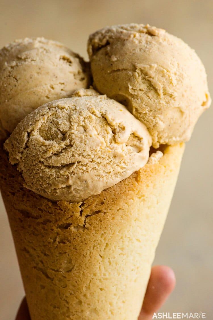 ice cream pie crust cone