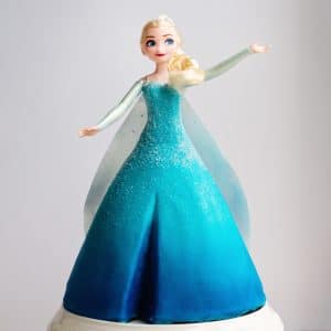 Frozen Princess Cake Elsa